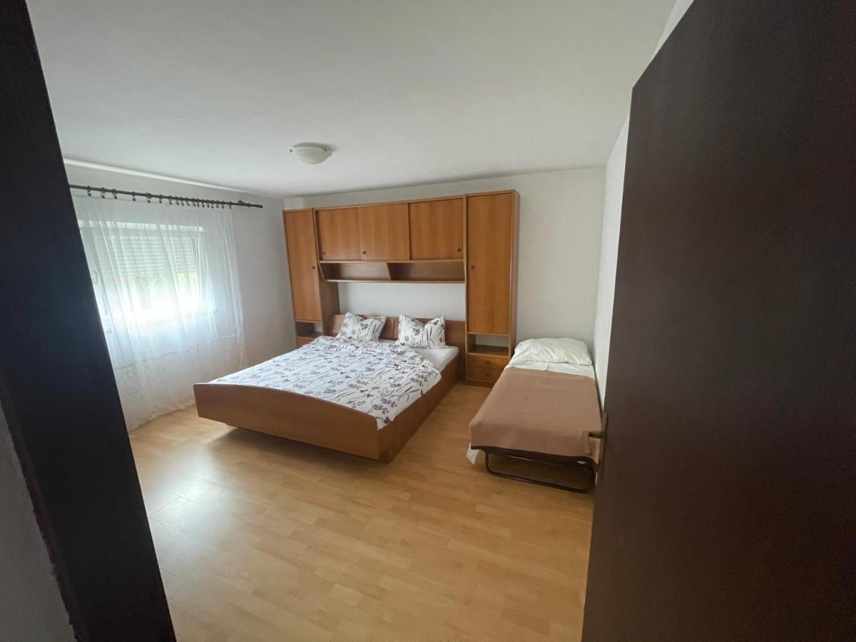 Апартаменты Apartma Ante Затон Номер фото